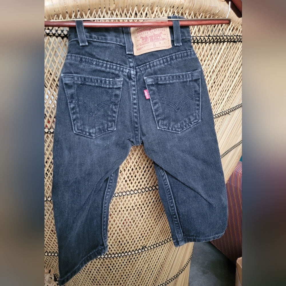550 Levi's relaxed fit